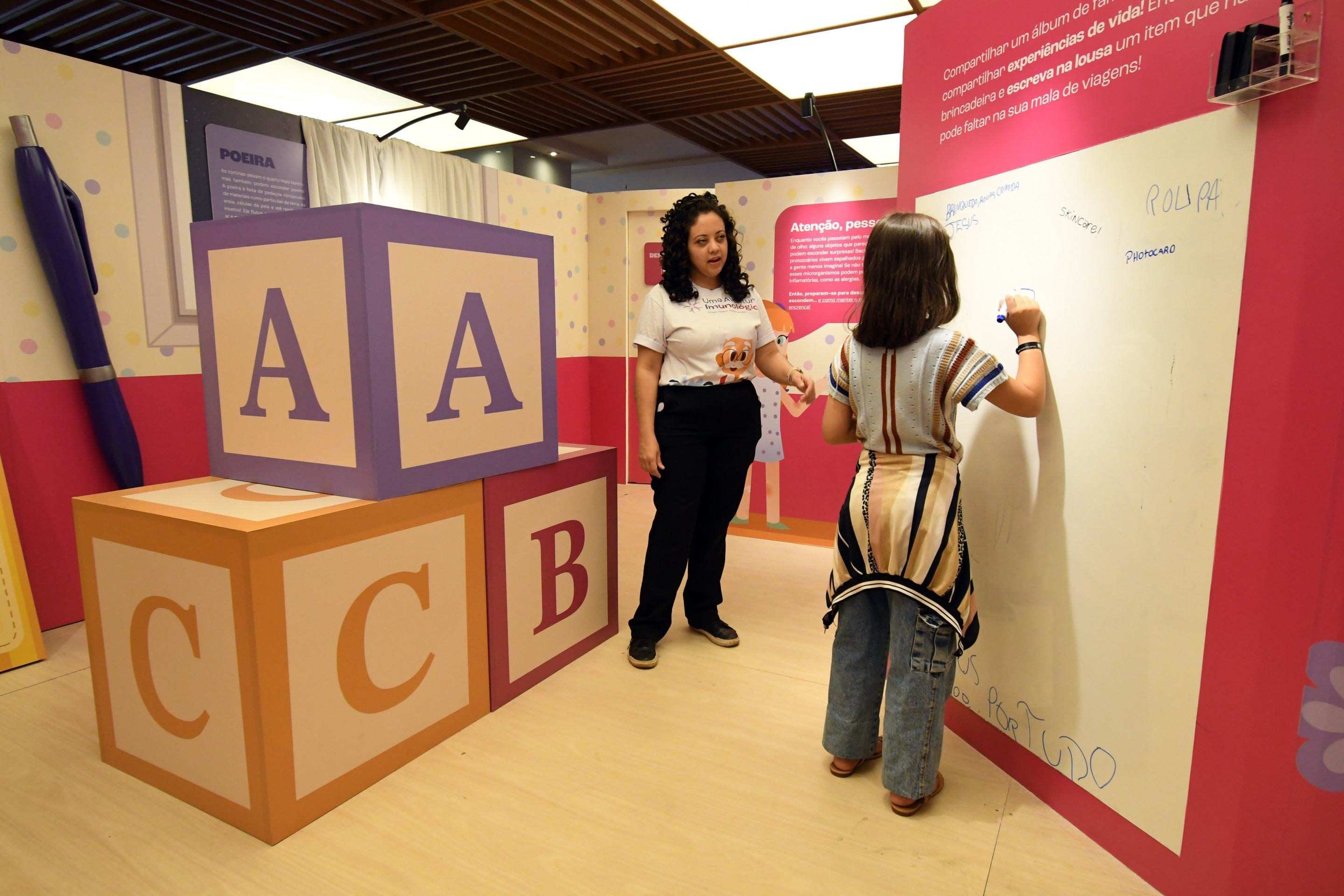 Exposi&ccedil;&atilde;o Uma Aventura Imunol&oacute;gica &mdash; Nosso Corpo, Nosso Mundo