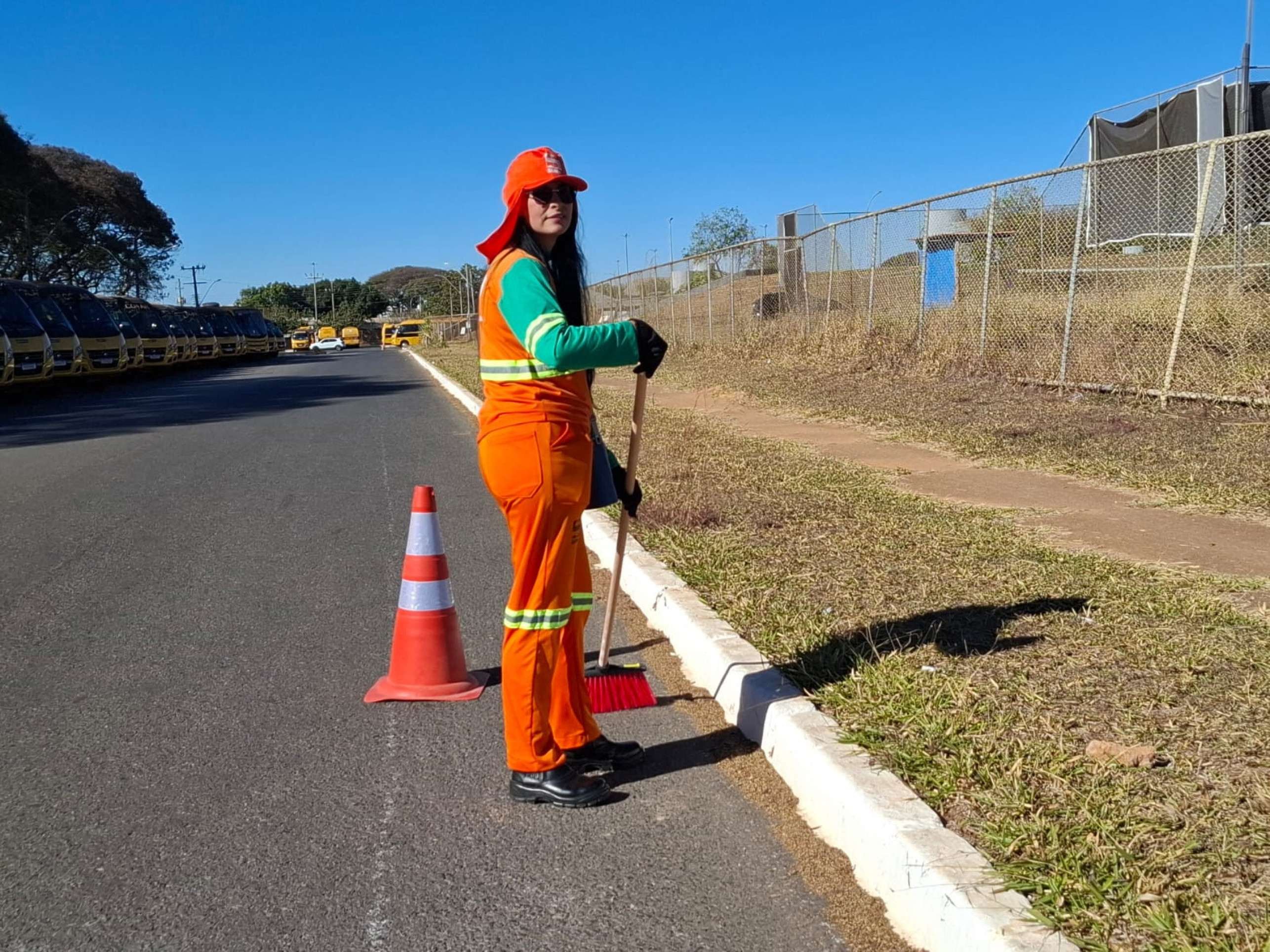 Iolanda destaca o ressecamento da pele e diz que sente os efeitos do trabalho que exige muito do f&iacute;sico