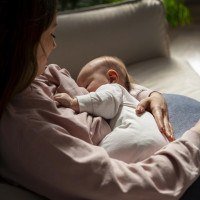 O leite materno oferece todos os nutrientes e anticorpos necessários para o bebê -  (crédito: Magnific)