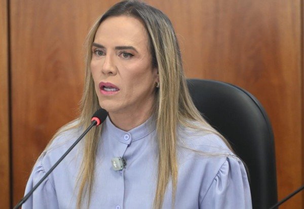 Antes de audi&ecirc;ncia com Fux, Celina evita comentar negocia&ccedil;&atilde;o do BRB -  (crédito: Ed Alves/CB/DA Press)