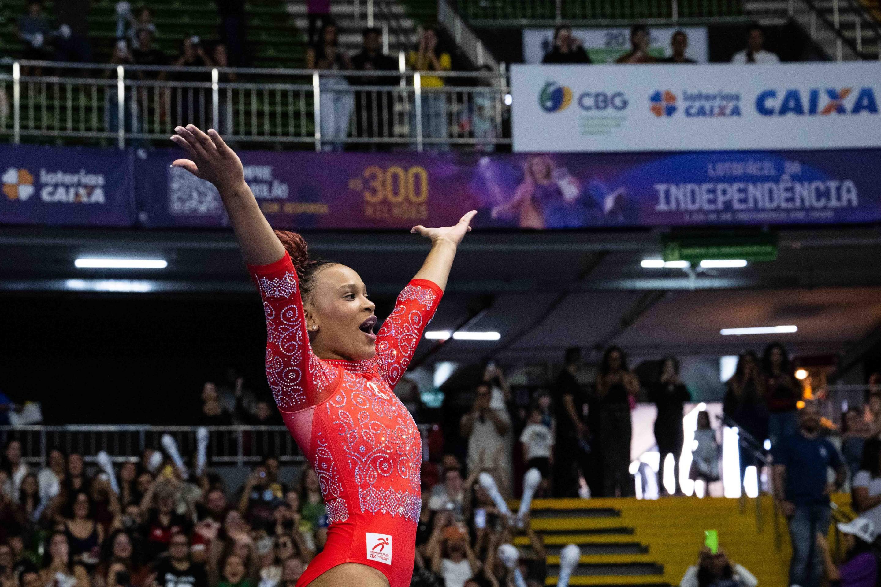 Em Brasília, Rebeca Andrade tira a maior nota do mundo no salto