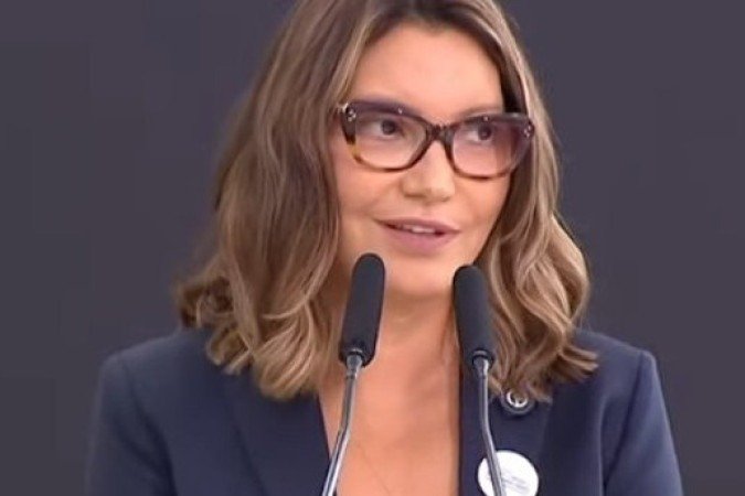 Primeira-dama Janja defende o banimento do Discord no Brasil após caso de suicídio de adolescente transmitido ao vivo - (crédito: Reprodução/YouTube) Primeira-dama Janja defende o banimento do Discord no Brasil após caso de suicídio de adolescente transmitido ao vivo - (crédito: Reprodução/YouTube)
