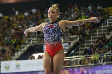 Flávia Saraiva conquista quatro medalhas no nacional de ginástica artística em Brasília
- (crédito: Maria Eduarda Suhet) Flávia Saraiva conquista quatro medalhas no nacional de ginástica artística em Brasília
- (crédito: Maria Eduarda Suhet)