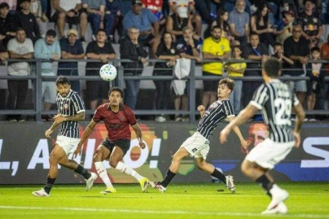 Timão vai a Bragança e fica com os três pontos - (crédito: Foto: Ari Ferreira/Red Bull Bragantino) Timão vai a Bragança e fica com os três pontos - (crédito: Foto: Ari Ferreira/Red Bull Bragantino)