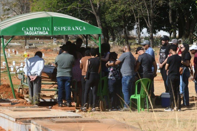 Idosa de 74 anos v&iacute;tima de acidente de &ocirc;nibus &eacute; enterrada nesta segunda-feira  