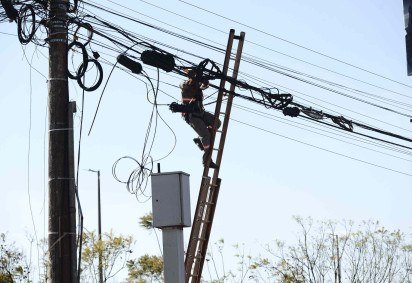 Como proteger aparelhos eletrônicos em quedas de luz em Brasília -  (crédito: Minervino Júnior/CB/D.A.Press) -Como proteger aparelhos eletrônicos em quedas de luz em Brasília -  (crédito: Minervino Júnior/CB/D.A.Press)