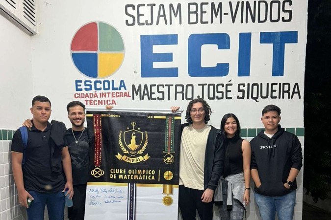 Ao trocar a festa de 15 anos por um notebook, jovem é classificada para a segunda fase da OBMEP -  (crédito: Arquivo pessoal)