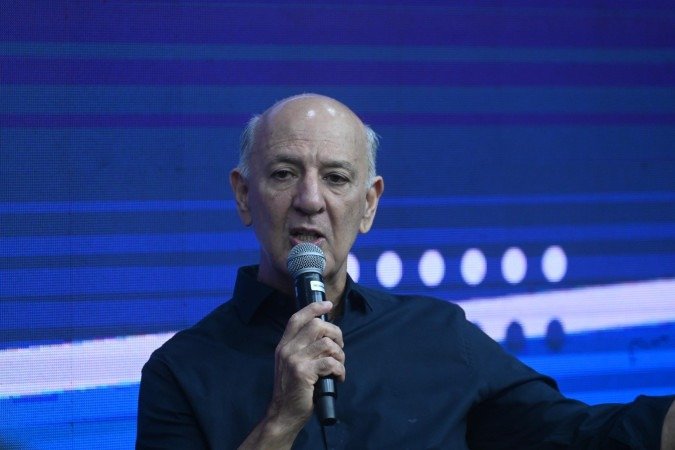 Candidato do PSD defende fechamento de agências fora da capital e diálogo com o Governo Federal para melhorar situação do banco - (crédito: Ed Alves/CB/DA Press) Candidato do PSD defende fechamento de agências fora da capital e diálogo com o Governo Federal para melhorar situação do banco - (crédito: Ed Alves/CB/DA Press)
