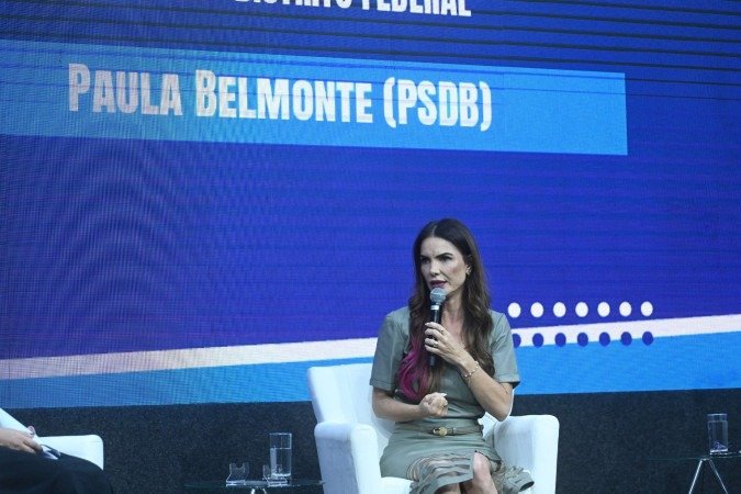 Paula Belmonte criticou a falta de clareza nos contratos de saúde e cobrou acesso aberto aos dados do governo - (crédito: Ed. Alves/CB/D.A.Press) Paula Belmonte criticou a falta de clareza nos contratos de saúde e cobrou acesso aberto aos dados do governo - (crédito: Ed. Alves/CB/D.A.Press)