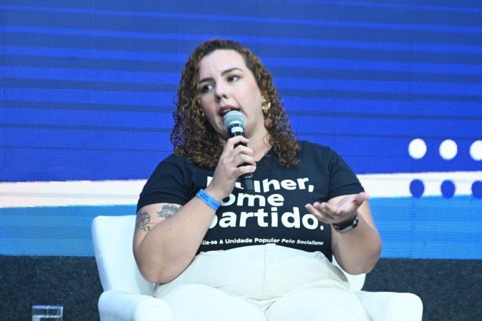 O déficit de profissionais e a necessidade de suporte psicológico nas escolas marcaram as propostas da candidata da UP - (crédito: Ed. Alves/CB/D.A.Press) O déficit de profissionais e a necessidade de suporte psicológico nas escolas marcaram as propostas da candidata da UP - (crédito: Ed. Alves/CB/D.A.Press)