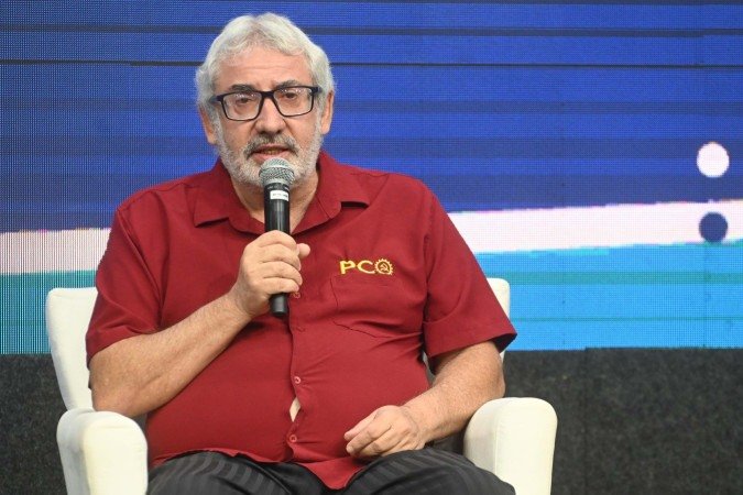 Candidato do PCO apontou o atual salário mínimo brasileiro como Candidato do PCO apontou o atual salário mínimo brasileiro como