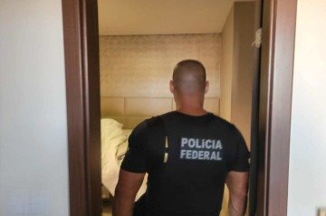 Segundo a investigação, pelo menos 45 pessoas já registradas como médicos teriam realizado pagamentos ao grupo investigado para supostamente obter documentos falsos - (crédito: PF/Reprodução) Segundo a investigação, pelo menos 45 pessoas já registradas como médicos teriam realizado pagamentos ao grupo investigado para supostamente obter documentos falsos - (crédito: PF/Reprodução)