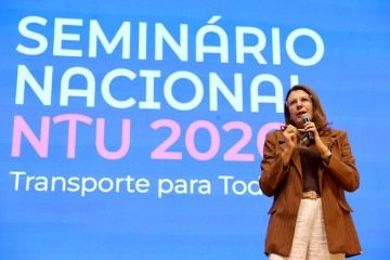 Diretora da CNT relacionou a falta de infraestrutura ao impacto direto na rotina dos cidadãos -  (crédito:  Andreza de Sena)