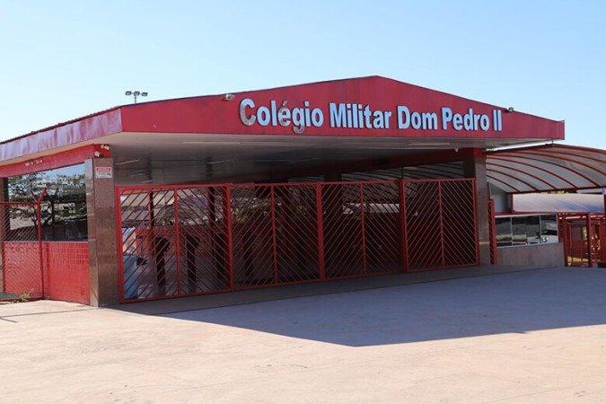 Caso de agress&atilde;o de um aluno contra outro no Col&eacute;gio Militar Dom Pedro II &eacute; investigado pela Delegacia da Crian&ccedil;a e do Adolescente (DCA) -  (crédito: Divulga&ccedil;&atilde;o/CMDPII)