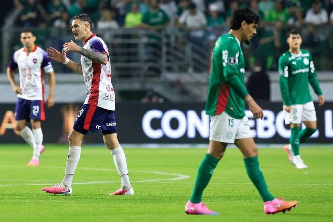 Ex-Vasco, Pablo Vegetti é um dos principais jogadores do Cerro Porteño - (crédito: Miguel Schincariol/AFP) Ex-Vasco, Pablo Vegetti é um dos principais jogadores do Cerro Porteño - (crédito: Miguel Schincariol/AFP)