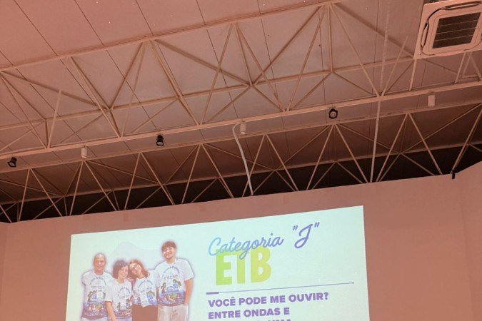 Trabalho dos alunos do professor Rogério Antônio de Lima reconhecido na ETB