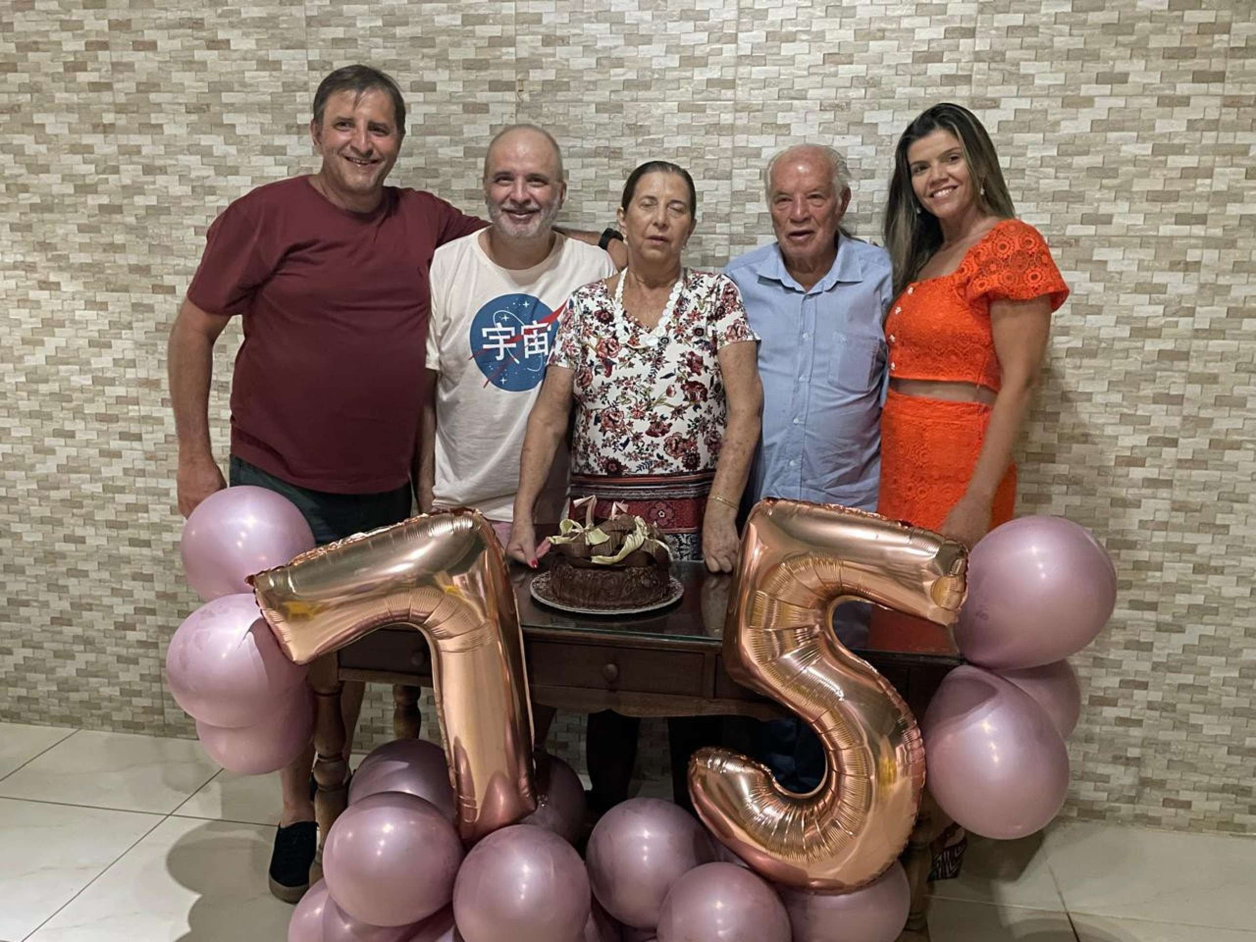 Professor Rog&eacute;rio Ant&ocirc;nio de Lima com a fam&iacute;lia
