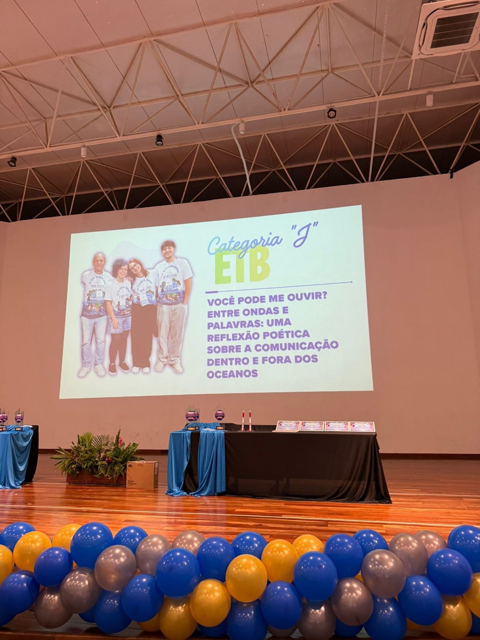Trabalho dos alunos do professor Rog&eacute;rio Ant&ocirc;nio de Lima reconhecido na ETB