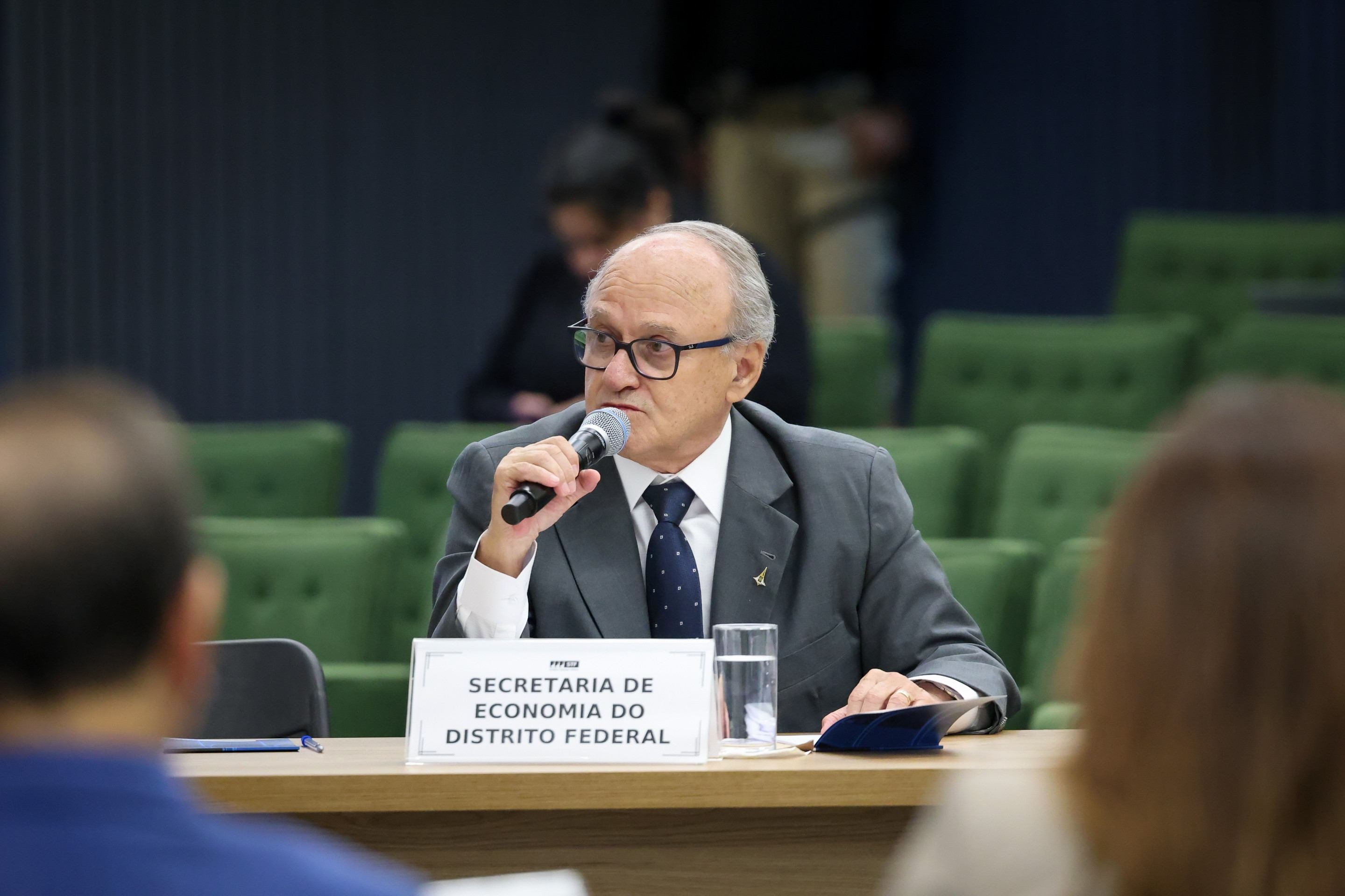 Valdivino de Oliveira, secret&aacute;rio de economia do DF