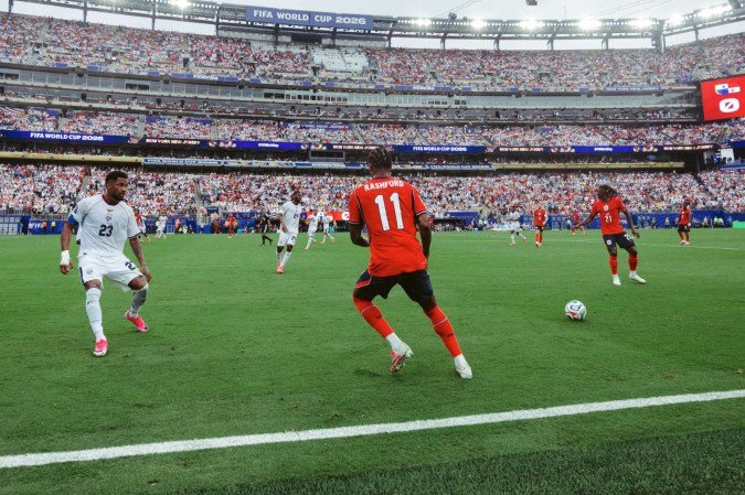 Palco de Panamá x Inglaterra e da final da Copa do Mundo, MetLife Stadium teve remoção do gramado sintético original e implantação de piso híbrido - (crédito: Matt Swensen/@metlifestadium) Palco de Panamá x Inglaterra e da final da Copa do Mundo, MetLife Stadium teve remoção do gramado sintético original e implantação de piso híbrido - (crédito: Matt Swensen/@metlifestadium)