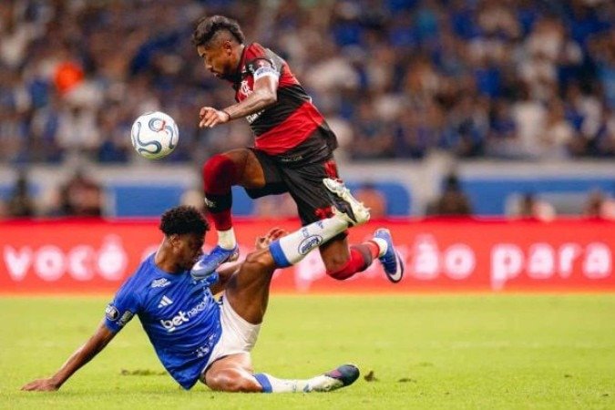 Bruno Henrique comenta lance polêmico após Cruzeiro x Flamengo - (crédito: Foto: ADRIANO FONTES/FLAMENGO) Bruno Henrique comenta lance polêmico após Cruzeiro x Flamengo - (crédito: Foto: ADRIANO FONTES/FLAMENGO)