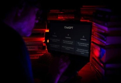 Em <em>Minority Report</em>, tecnologia aliada à mente dos <em>precogs</em> (pessoas capazes de sonhar prevendo o futuro), era capaz de prever crimes, possibilitando que eles fossem antecipados  -  (crédito: Divulgação/Polícia Civil do Espírito Santo)