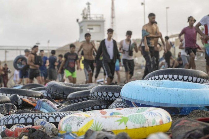 Diversas contas no Instagram fazem a travessia parecer fácil - (crédito: BBC) Diversas contas no Instagram fazem a travessia parecer fácil - (crédito: BBC)