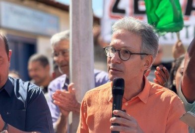 Zema no primeiro dia de campanha