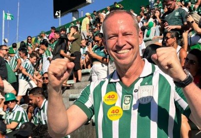 Ricardo Cappelli (PSB) acompanhou o jogo no Bezerr&atilde;o -  (crédito: Divulga&ccedil;&atilde;o) -Ricardo Cappelli (PSB) acompanhou o jogo no Bezerr&atilde;o -  (crédito: Divulga&ccedil;&atilde;o)