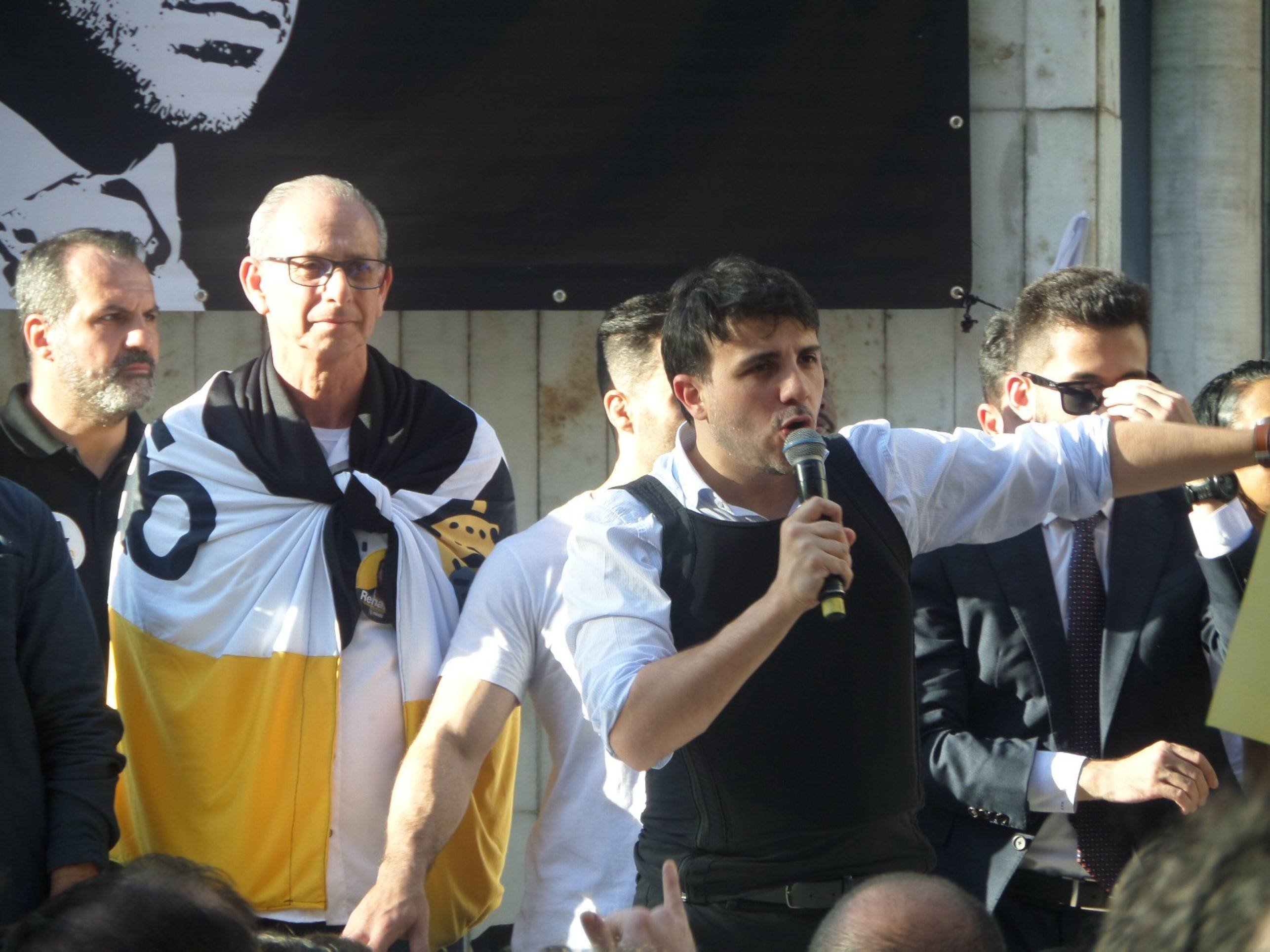 Renan Santos (Miss&atilde;o) no primeiro ato de campanha &agrave; Presid&ecirc;ncia em S&atilde;o Paulo