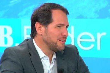 Rafael Sampaio (Novo), vice na chapa do Kiko Caputo, é o entrevistado do CB.Poder desta segunda-feira
- (crédito: Reprodução) Rafael Sampaio (Novo), vice na chapa do Kiko Caputo, é o entrevistado do CB.Poder desta segunda-feira
- (crédito: Reprodução)