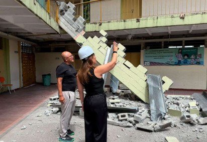 Vanessa Porras (à direita), ao lado de sua irmã Angie (ao centro) e de sua mãe, Irma -  (crédito: Vanessa Porras) -Vanessa Porras (à direita), ao lado de sua irmã Angie (ao centro) e de sua mãe, Irma -  (crédito: Vanessa Porras)