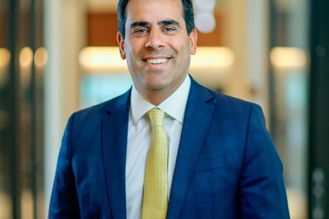 Eixo Capital. Rafael Carneiro, advogado especialista em direito público, com ênfase em direito constitucional, regulatório, eleitoral, penal e improbidade administrativa e sócio-fundador do Carneiros Advogados - (crédito: Divulgação ) Eixo Capital. Rafael Carneiro, advogado especialista em direito público, com ênfase em direito constitucional, regulatório, eleitoral, penal e improbidade administrativa e sócio-fundador do Carneiros Advogados - (crédito: Divulgação )