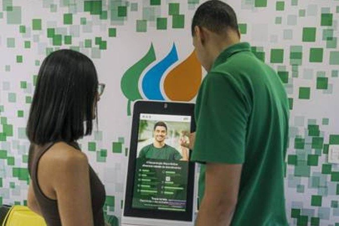 A Neoenergia participa do programa com ações como troca de titularidade, negociação de débitos, solicitação de novas ligações e pedidos de ressarcimento por danos elétricos - (crédito: Divulgação/NeoEnergia ) A Neoenergia participa do programa com ações como troca de titularidade, negociação de débitos, solicitação de novas ligações e pedidos de ressarcimento por danos elétricos - (crédito: Divulgação/NeoEnergia )
