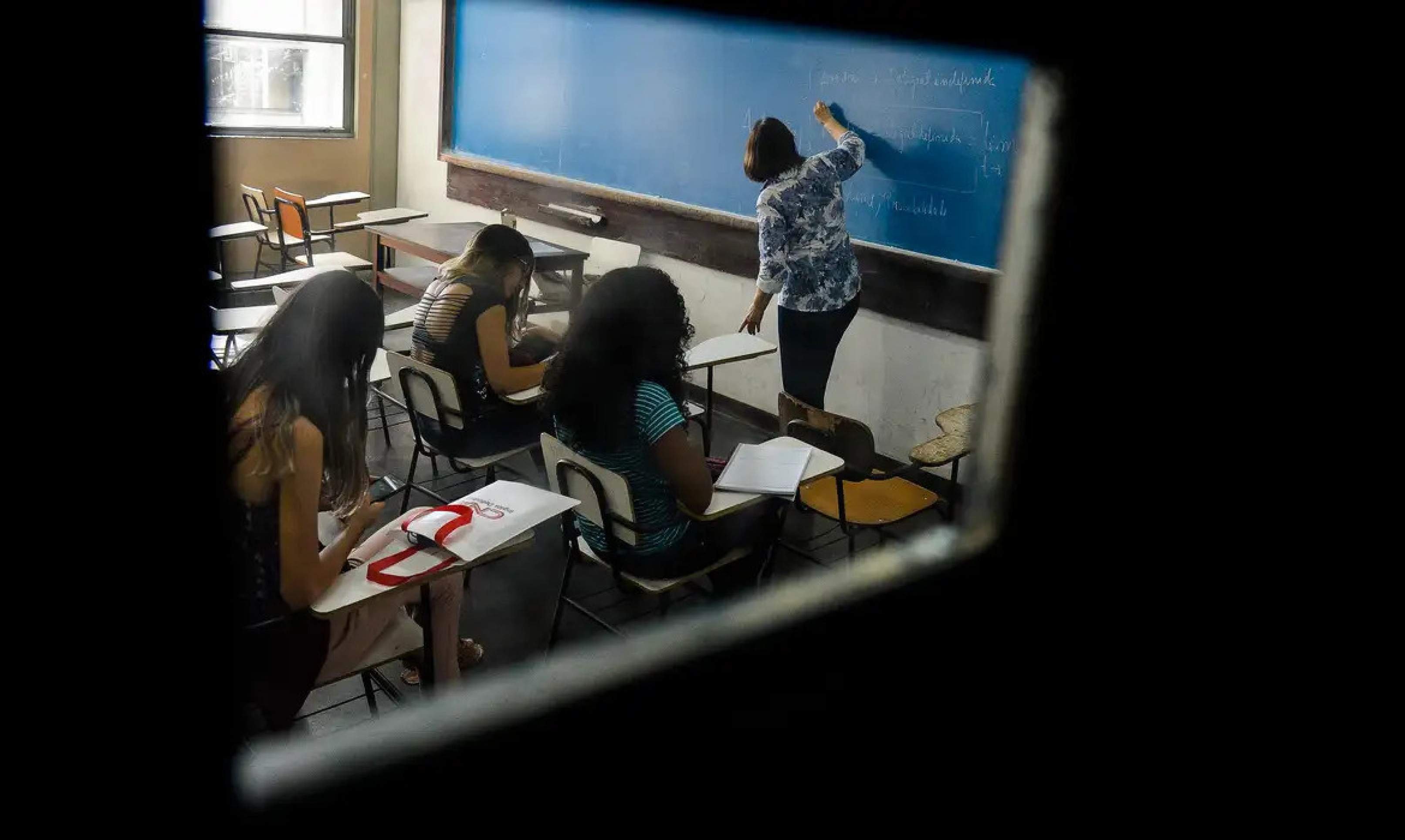 Alguns destaques do Anuário da Educação Brasileira