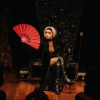 Elogio da Loucura
Direção: Eduardo Figueiredo. Com Leona Cavalli.Hoje e amanhã, às 20h, e domingo, às 19h, na CAIXA Cultural Brasília (SBS Q. 4 BL A Lotes 3/4 Loja 1). Temporada até 30 de agosto. Não recomendado para menores de 16 anos. INgressos gratuitos, distribuídos uma hora antes do início de cada apresentação, limitados a um por pessoa
 -  (crédito: Caio Lírio)