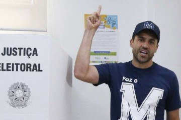 O candidato &agrave; Presid&ecirc;ncia Pablo Mar&ccedil;al nas urnas em 2024, quando concorreu a prefeito de S&atilde;o Paulo -  (crédito: Miguel Schincariol/AFP)