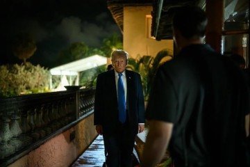 O presidente norte-americano Donald Trump gerou repercussão ao publicar uma imagem ilustrando a região do Estreito de Ormuz como território dos Estados Unidos - (crédito: Divulgação/Casa Branca) O presidente norte-americano Donald Trump gerou repercussão ao publicar uma imagem ilustrando a região do Estreito de Ormuz como território dos Estados Unidos - (crédito: Divulgação/Casa Branca)