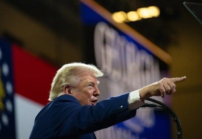 A avaliação no governo brasileiro é de que o telefonema entre Lula e Trump abriu espaço para uma nova etapa das tratativas comerciais
 -  (crédito: Divulgação/Casa Branca) -A avaliação no governo brasileiro é de que o telefonema entre Lula e Trump abriu espaço para uma nova etapa das tratativas comerciais
 -  (crédito: Divulgação/Casa Branca)
