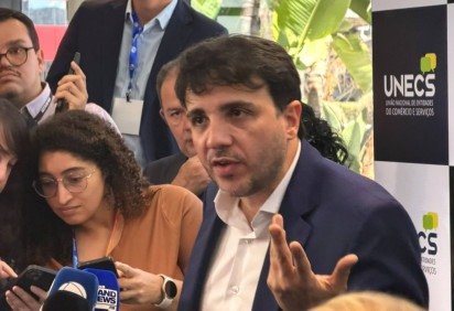 Renan afirmou que irá alterar a Lei Trabalhista, para contratar ser mais fácil, para você não ter que pagar tanto imposto, para o governo não ficar te roubando -  (crédito: Material cedido ao Correio) -Renan afirmou que irá alterar a Lei Trabalhista, para contratar ser mais fácil, para você não ter que pagar tanto imposto, para o governo não ficar te roubando -  (crédito: Material cedido ao Correio)