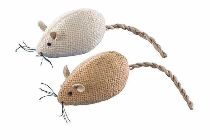 Os ratos feitos de fibras naturais e com o seu interior preenchido pelo catnip acalma os gatos - (crédito: Magnific) Os ratos feitos de fibras naturais e com o seu interior preenchido pelo catnip acalma os gatos - (crédito: Magnific)