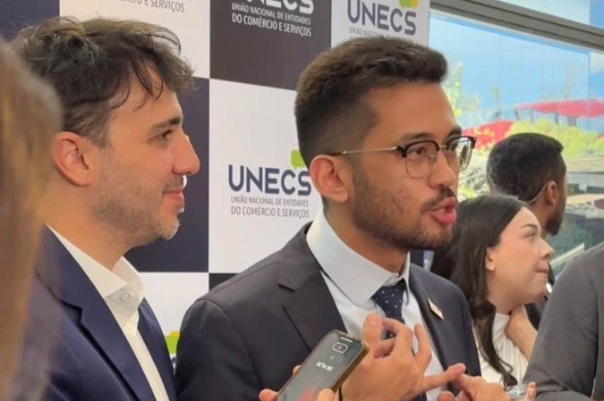 O deputado federal Kim Kataguiri ao lado do candidato do partido Missão à presidência da República, Renan Santos, durante encontro com presidenciáveis promovido pela UNECS) em Brasília - (crédito: Mannu Leones / CB / DA Press) O deputado federal Kim Kataguiri ao lado do candidato do partido Missão à presidência da República, Renan Santos, durante encontro com presidenciáveis promovido pela UNECS) em Brasília - (crédito: Mannu Leones / CB / DA Press)