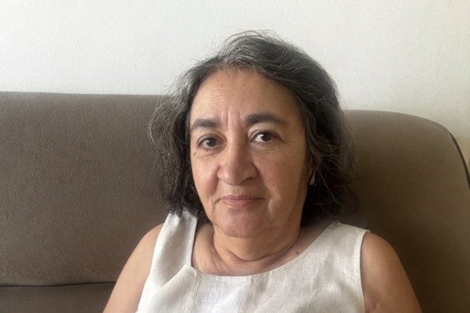 Maria de Fátima Rodrigues 
Lima trabalha com bordados 