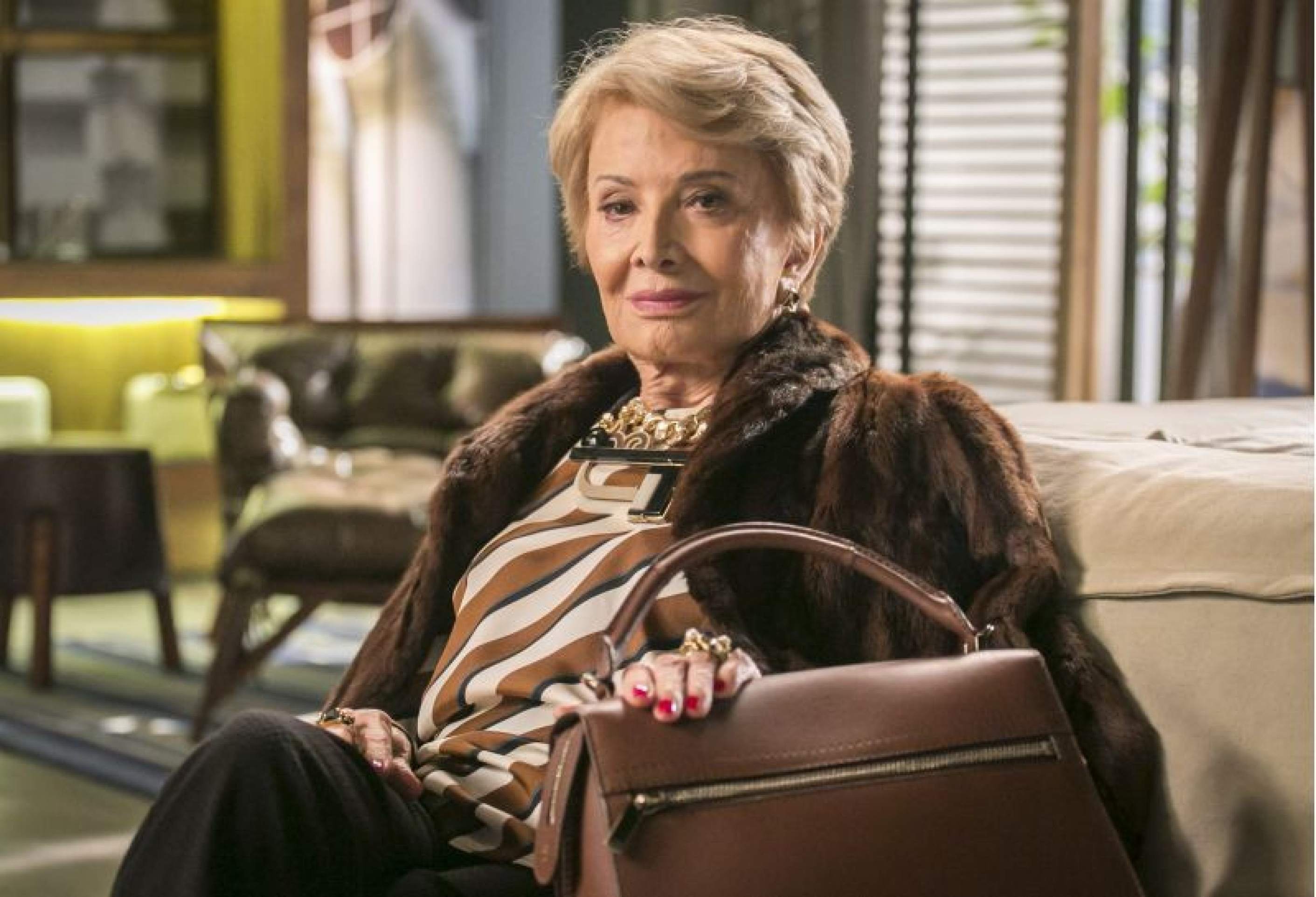 A sofisticada Stelinha, de Totalmente demais, foi a &uacute;ltima personagem em novelas         Caption 