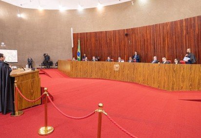 Ministros do Tribunal Superior Eleitoral em sess&atilde;o que condenou vereador por viol&ecirc;ncia pol&iacute;tica de g&ecirc;nero -  (crédito: Leobark Rodrigues/TSE) -Ministros do Tribunal Superior Eleitoral em sess&atilde;o que condenou vereador por viol&ecirc;ncia pol&iacute;tica de g&ecirc;nero -  (crédito: Leobark Rodrigues/TSE)