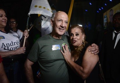Ao lado de aliados e apoiadores no evento do PL, ex-governador defendeu união partidária -  (crédito: Minervino Júnior/CB/D.A.Press) -Ao lado de aliados e apoiadores no evento do PL, ex-governador defendeu união partidária -  (crédito: Minervino Júnior/CB/D.A.Press)