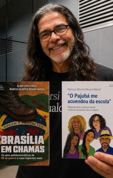Professor e ativista Marcus Maciel lança dois livros na Casa de Chá domingo (23/8) - (crédito: Divulgação) Professor e ativista Marcus Maciel lança dois livros na Casa de Chá domingo (23/8) - (crédito: Divulgação)