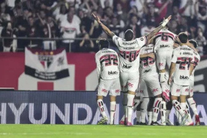São Paulo garante premiação milionária com vaga nas quartas da Sul-Americana - (crédito: Reprodução/Redes Sociais) São Paulo garante premiação milionária com vaga nas quartas da Sul-Americana - (crédito: Reprodução/Redes Sociais)