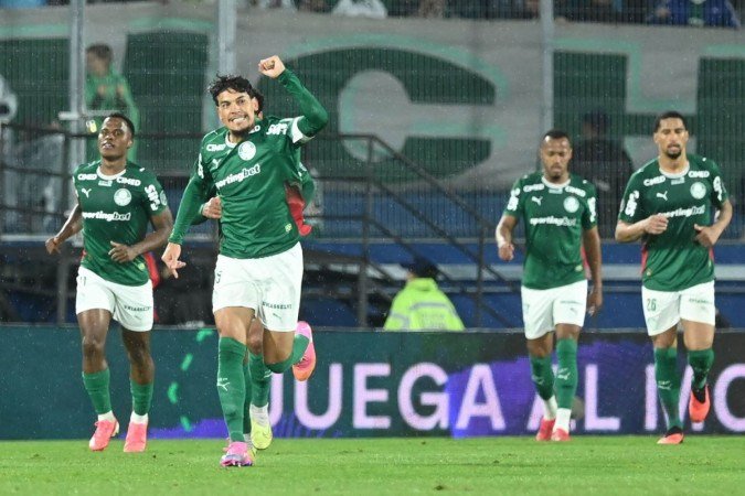 O capitão Gustavo Gómez se tornou o primeiro jogador a marcar gols em nove edições consecutivas de Libertadores - (crédito: Daniel Duarte/AFP) O capitão Gustavo Gómez se tornou o primeiro jogador a marcar gols em nove edições consecutivas de Libertadores - (crédito: Daniel Duarte/AFP)