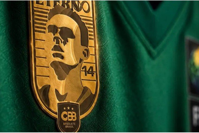 A homenagem customizada ao Mão Santa para o jogo no Ginásio Nilson Nelson - (crédito: Divugação/CBB) A homenagem customizada ao Mão Santa para o jogo no Ginásio Nilson Nelson - (crédito: Divugação/CBB)
